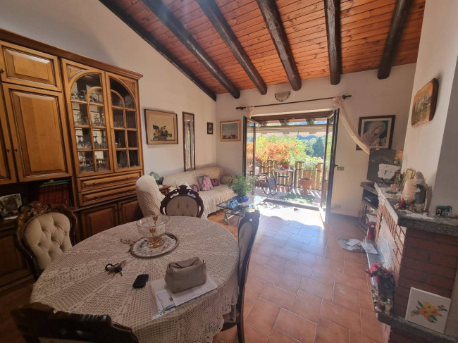 Appartamento in vendita a Marchirolo