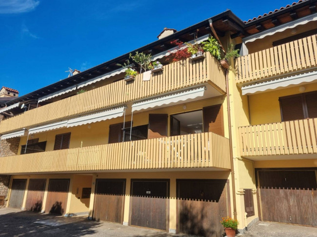 Appartamento in vendita a Marchirolo