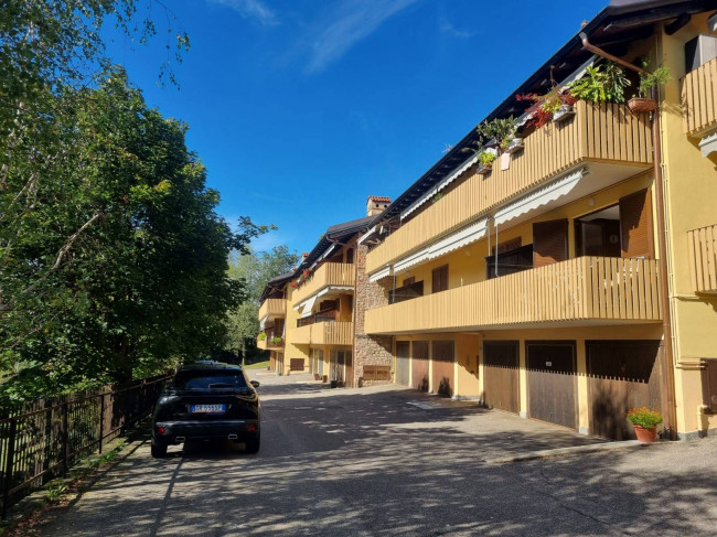 Appartamento in vendita a Marchirolo