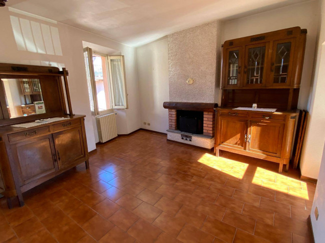 Appartamento in vendita a Marchirolo