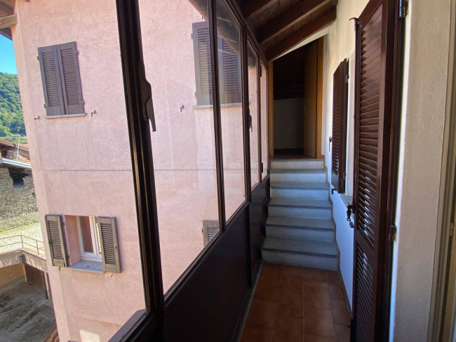 Appartamento in vendita a Marchirolo