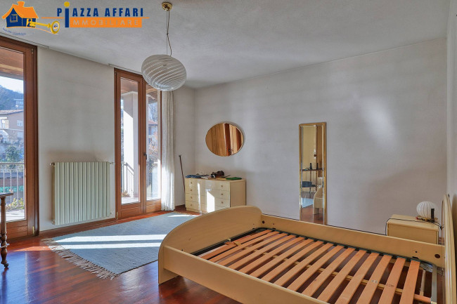 Villa in vendita a Lavena Ponte Tresa