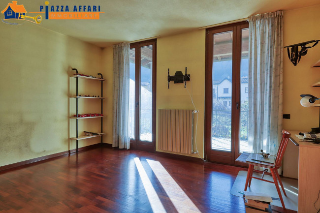 Villa in vendita a Lavena Ponte Tresa