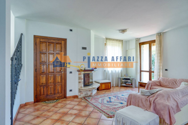 Villa in vendita a Carnago