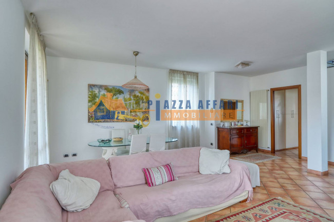 Villa in vendita a Carnago