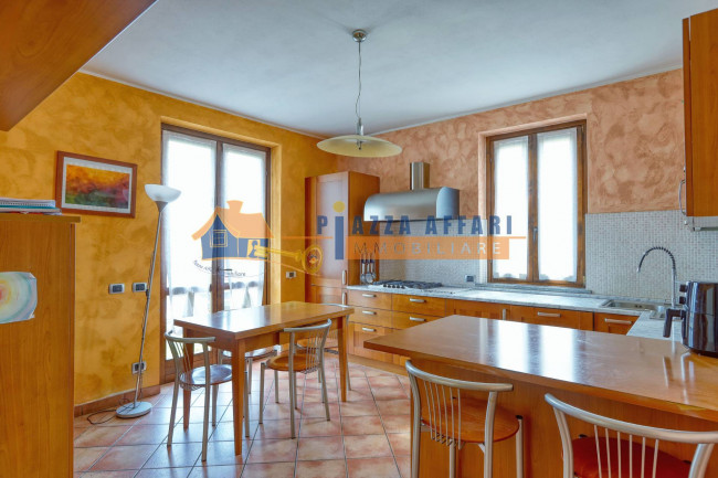 Villa in vendita a Carnago