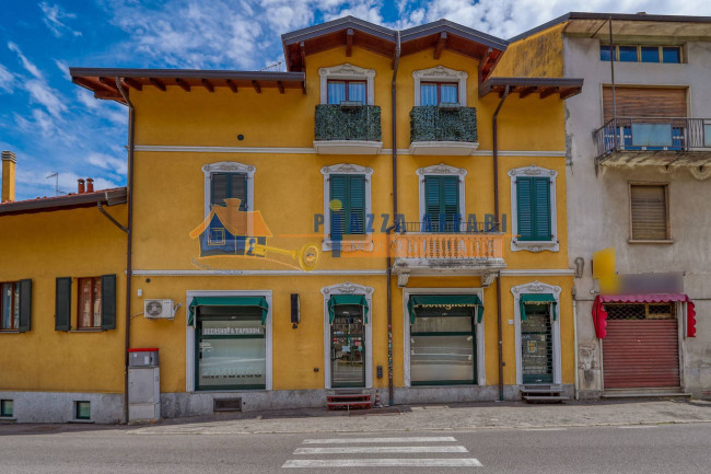 Locale commerciale in vendita a Jerago con Orago