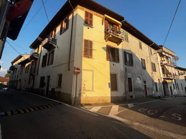 Appartamento in vendita a Azzate