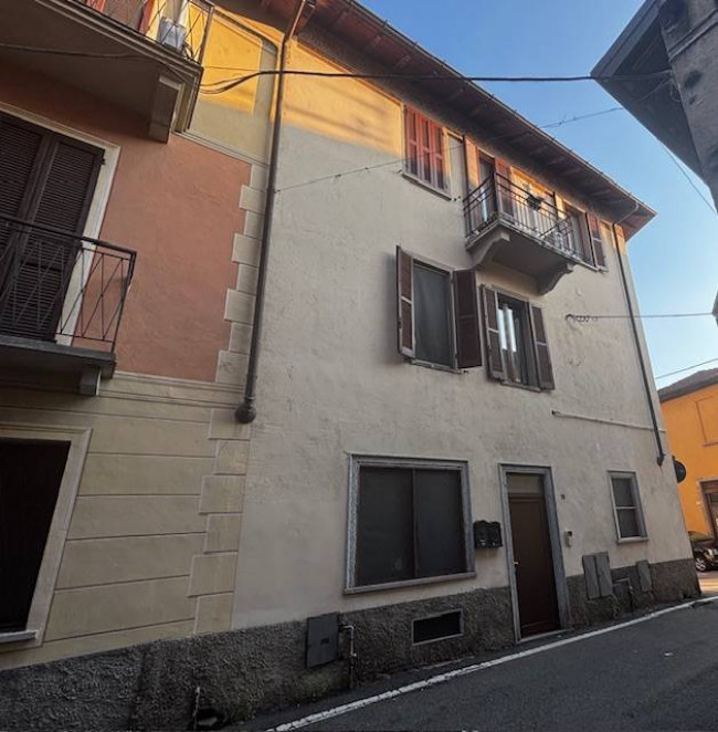 Appartamento in vendita a Azzate