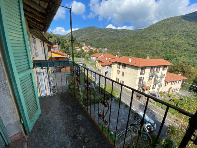 Porzione di Casa Terra / Cielo in vendita a Dumenza