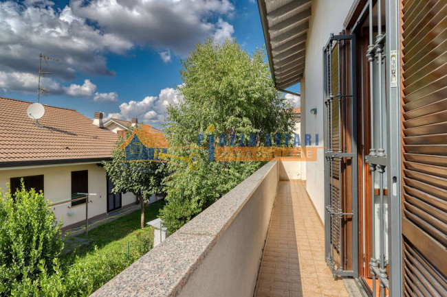 Villa Bifamigliare in vendita a Samarate