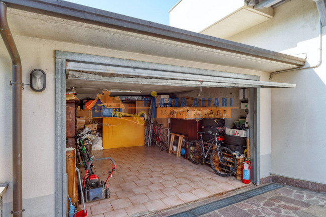 Villa Bifamigliare in vendita a Samarate