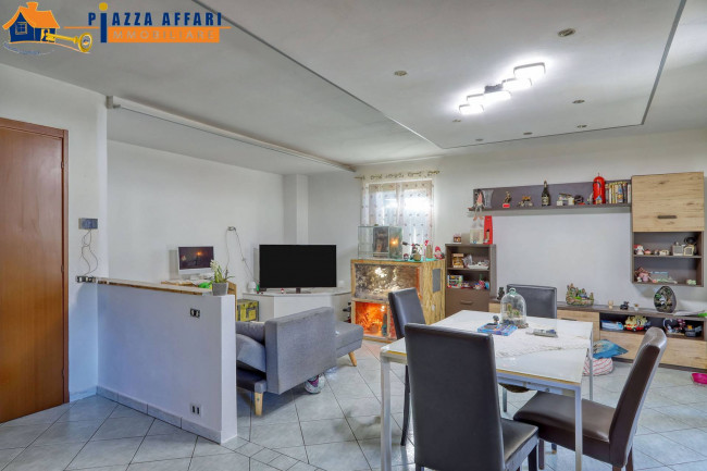 Appartamento in vendita a Marchirolo