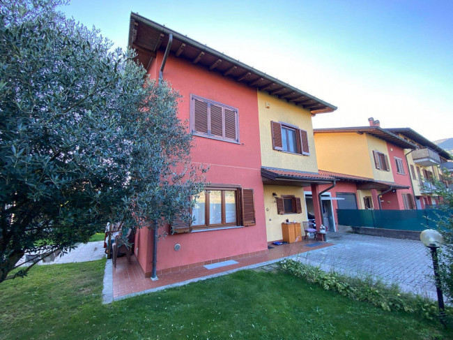 Villa in affitto a Cadegliano-Viconago
