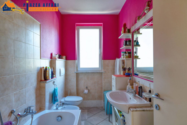 Appartamento in vendita a Lavena Ponte Tresa