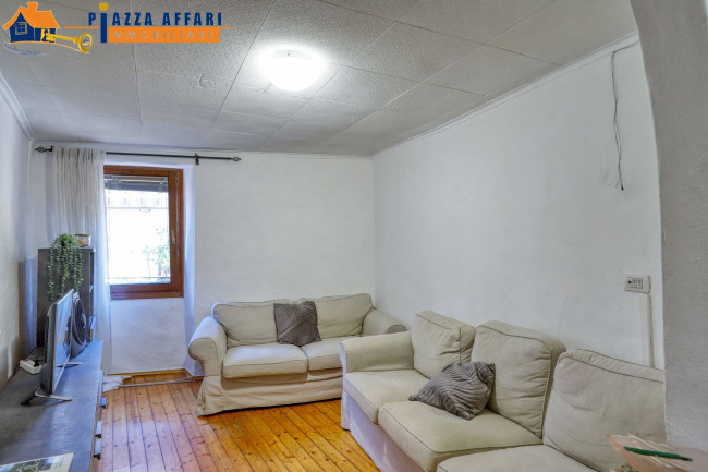 Porzione di Casa Terra / Cielo in vendita a Lavena Ponte Tresa