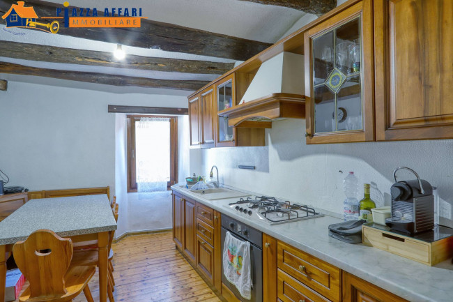 Porzione di Casa Terra / Cielo in vendita a Lavena Ponte Tresa