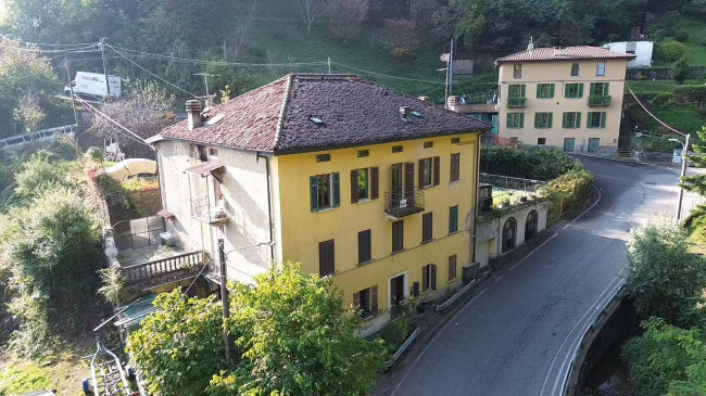 Appartamento in vendita a Cadegliano-Viconago