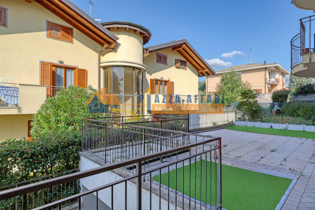 Appartamento in vendita a Cardano al Campo