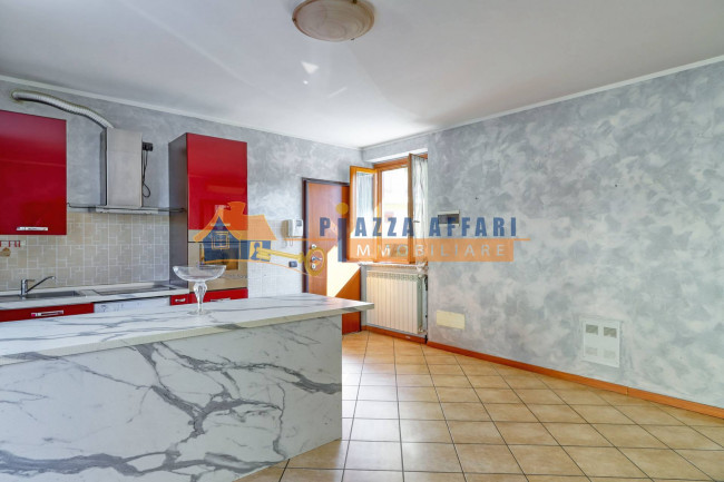 Appartamento in vendita a Cardano al Campo