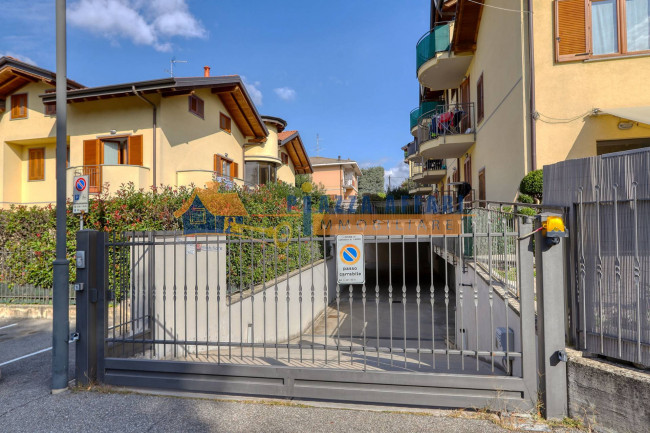 Appartamento in vendita a Cardano al Campo