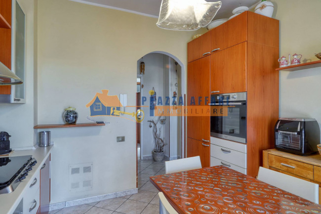 Appartamento in vendita a Oggiona con Santo Stefano