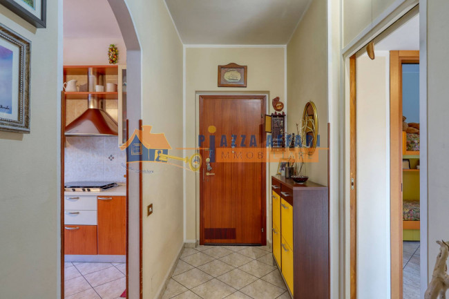 Appartamento in vendita a Oggiona con Santo Stefano