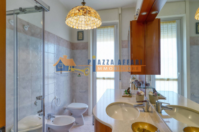 Appartamento in vendita a Oggiona con Santo Stefano