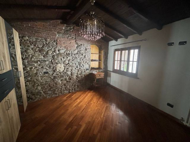 Porzione di Casa Terra / Cielo in vendita a Cadegliano-Viconago