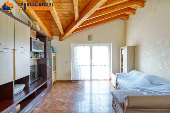 Appartamento in vendita a Cunardo