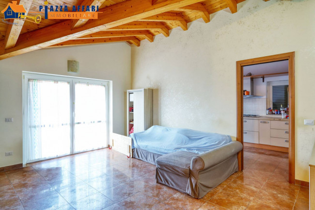 Appartamento in vendita a Cunardo