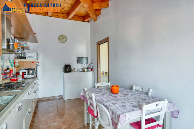 Appartamento in vendita a Cunardo