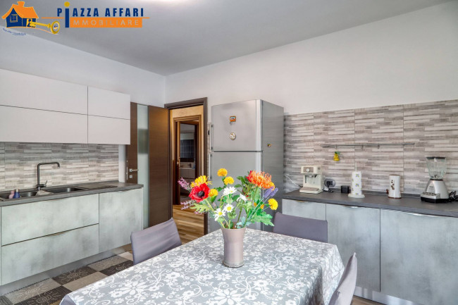 Casa singola in vendita a Luino