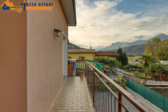 Casa singola in vendita a Luino