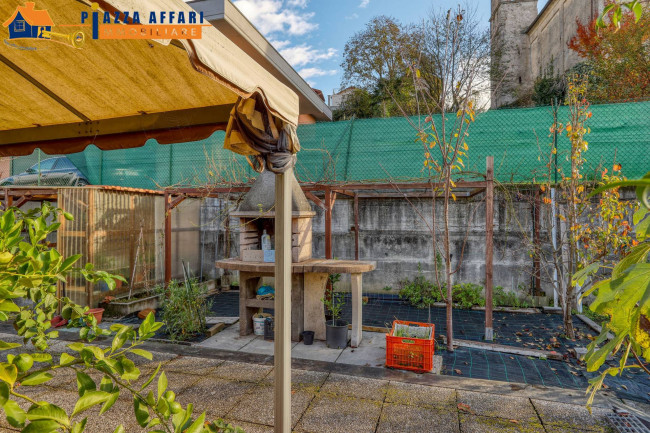 Casa singola in vendita a Luino