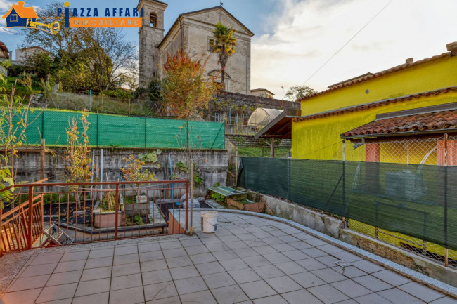 Casa singola in vendita a Luino