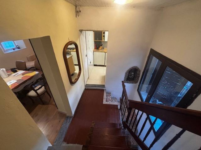 Porzione di Casa Terra / Cielo in vendita a Cadegliano-Viconago