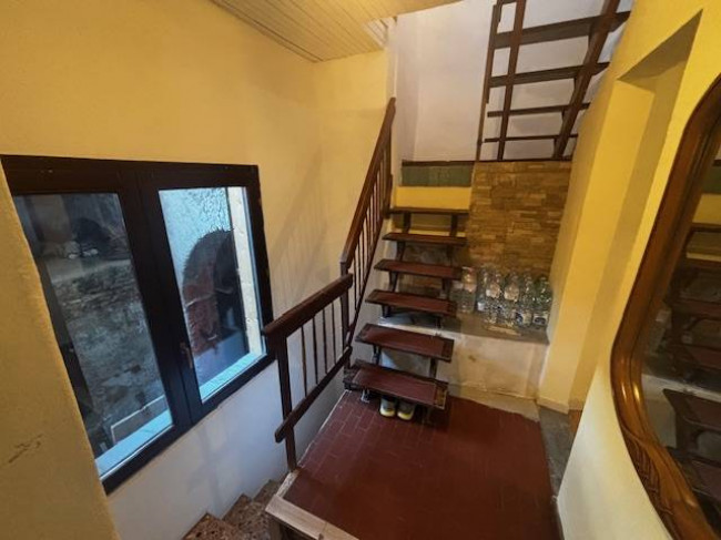 Porzione di Casa Terra / Cielo in vendita a Cadegliano-Viconago