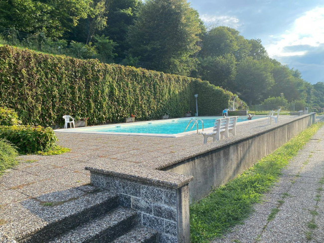 Appartamento in affitto a Brezzo di Bedero