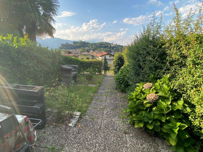 Appartamento in affitto a Brezzo di Bedero