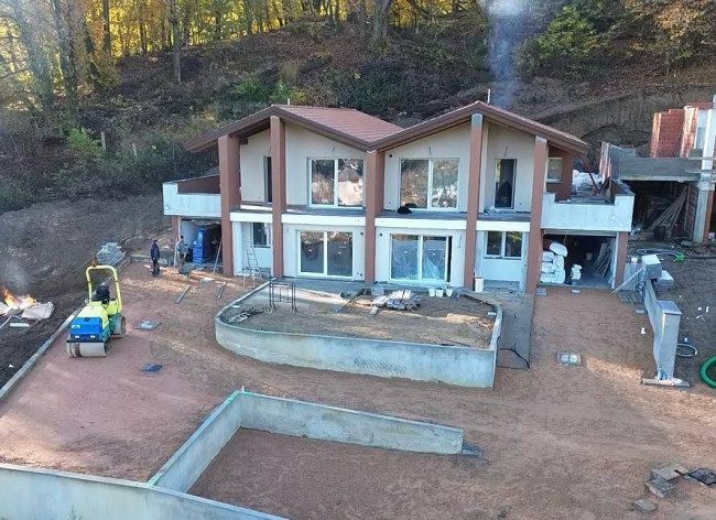 Villa in vendita a Lavena Ponte Tresa