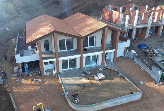 Villa in vendita a Lavena Ponte Tresa