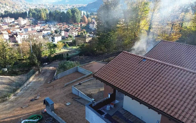 Villa in vendita a Lavena Ponte Tresa