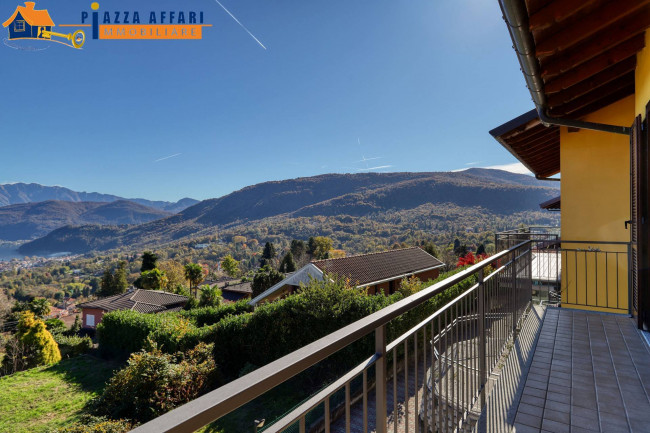 Villa in vendita a Cadegliano-Viconago