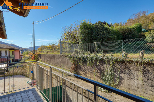 Villa in vendita a Cadegliano-Viconago