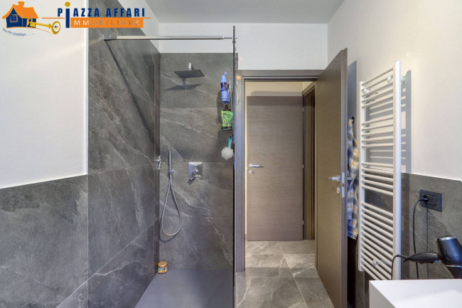 Villa in vendita a Cadegliano-Viconago