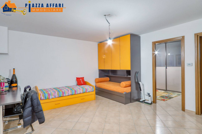 Villa in vendita a Cadegliano-Viconago