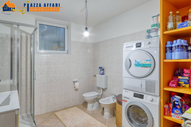 Villa in vendita a Cadegliano-Viconago