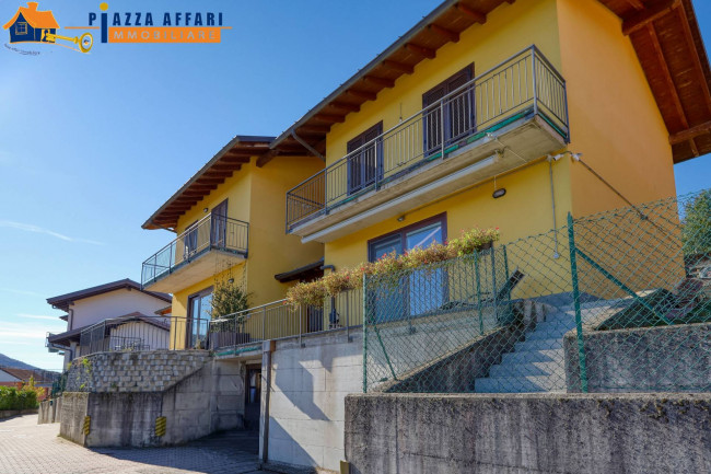 Villa in vendita a Cadegliano-Viconago