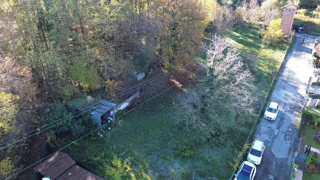 Terreno edificabile in vendita a Marchirolo